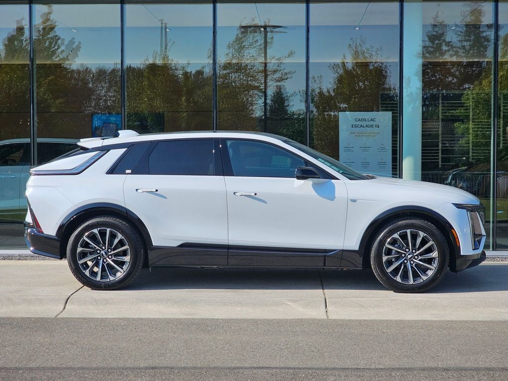 2026 Cadillac LYRIQ Sport
