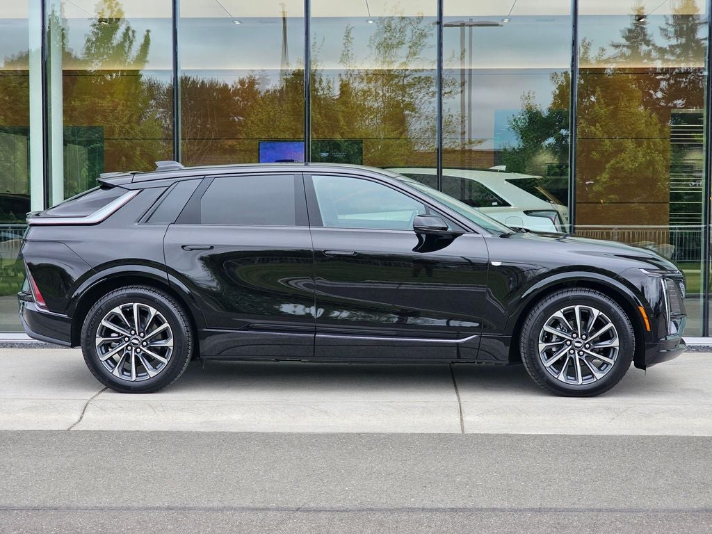 2026 Cadillac LYRIQ Premium Sport