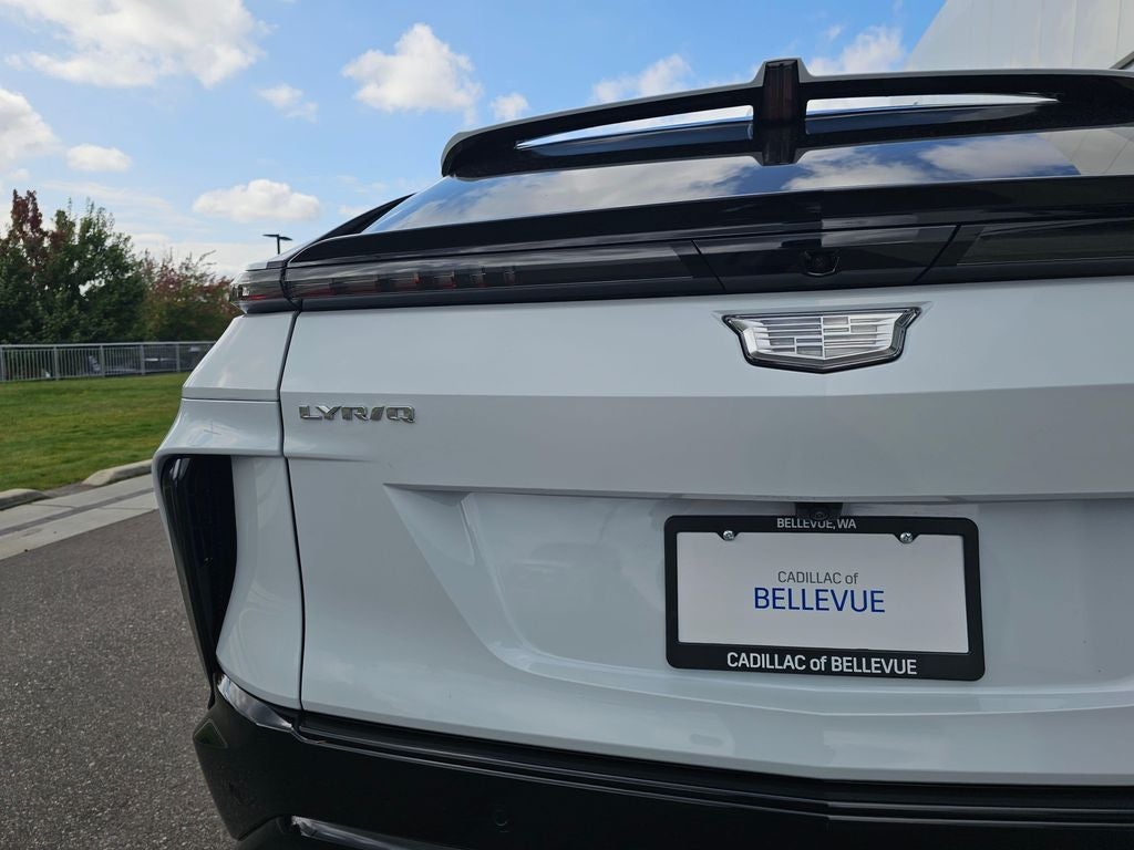 2027 Cadillac LYRIQ Signature Sport