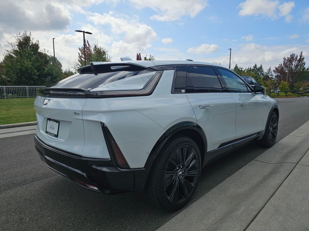 2027 Cadillac LYRIQ Signature Sport