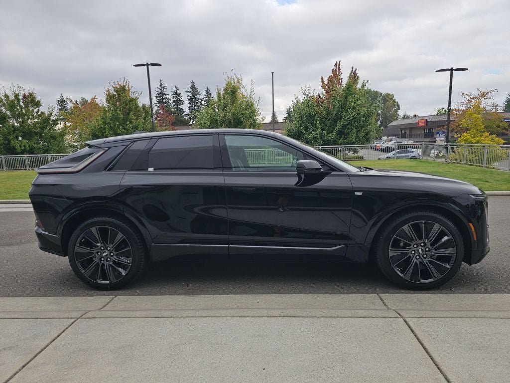 2027 Cadillac LYRIQ Signature Sport