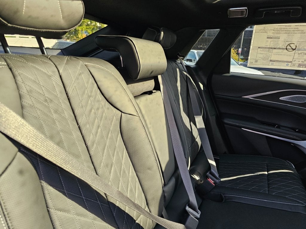 2027 Cadillac LYRIQ Signature Sport