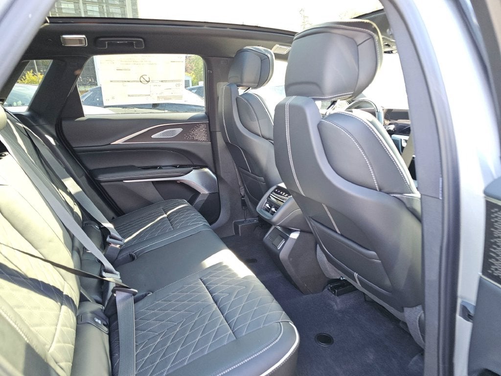 2027 Cadillac LYRIQ Signature Sport