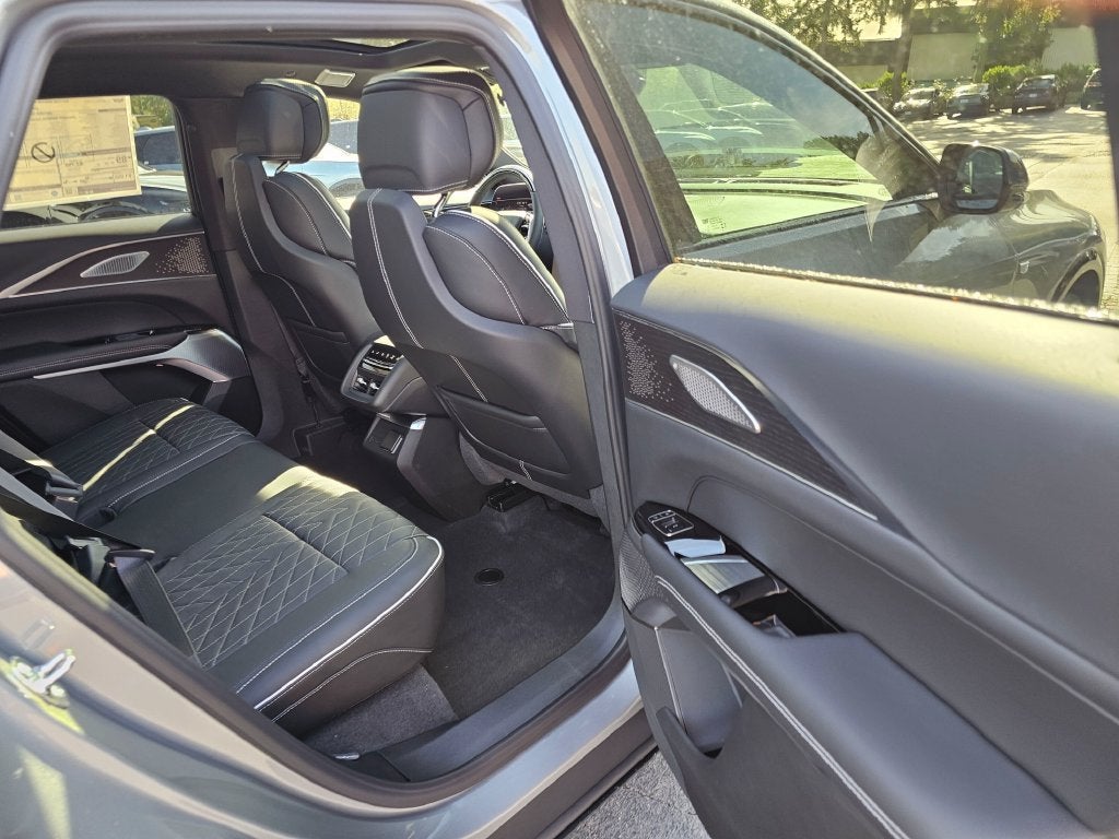 2027 Cadillac LYRIQ Signature Sport