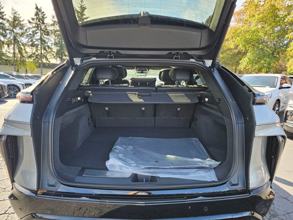 2027 Cadillac LYRIQ Signature Sport