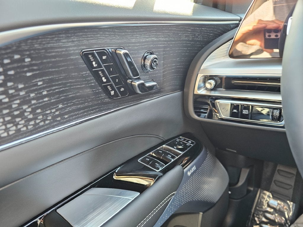 2027 Cadillac LYRIQ Signature Sport