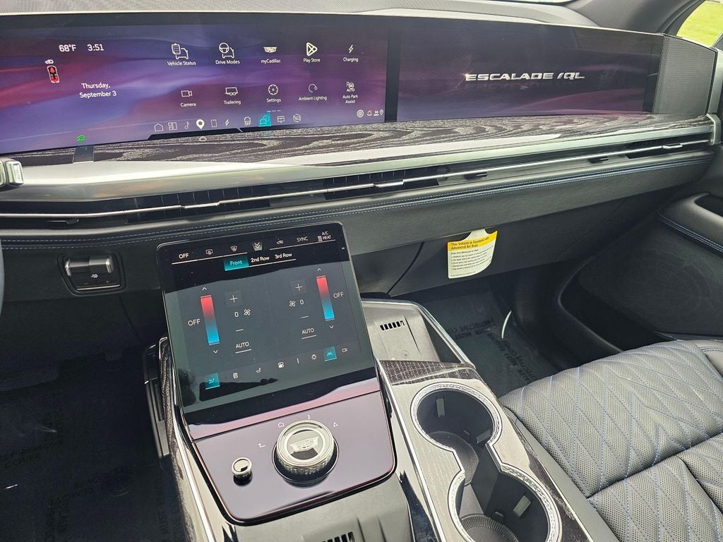 2026 Cadillac ESCALADE IQL Luxury