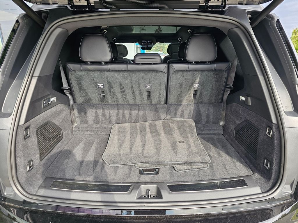 2026 Cadillac ESCALADE IQL Luxury