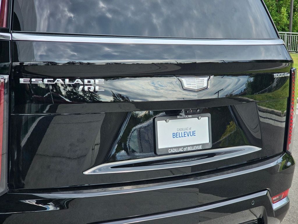 2026 Cadillac ESCALADE IQL Luxury