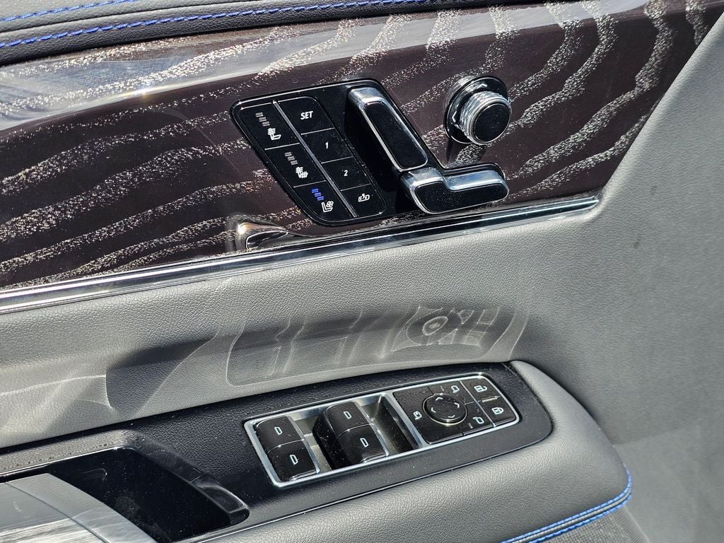 2026 Cadillac ESCALADE IQL Luxury