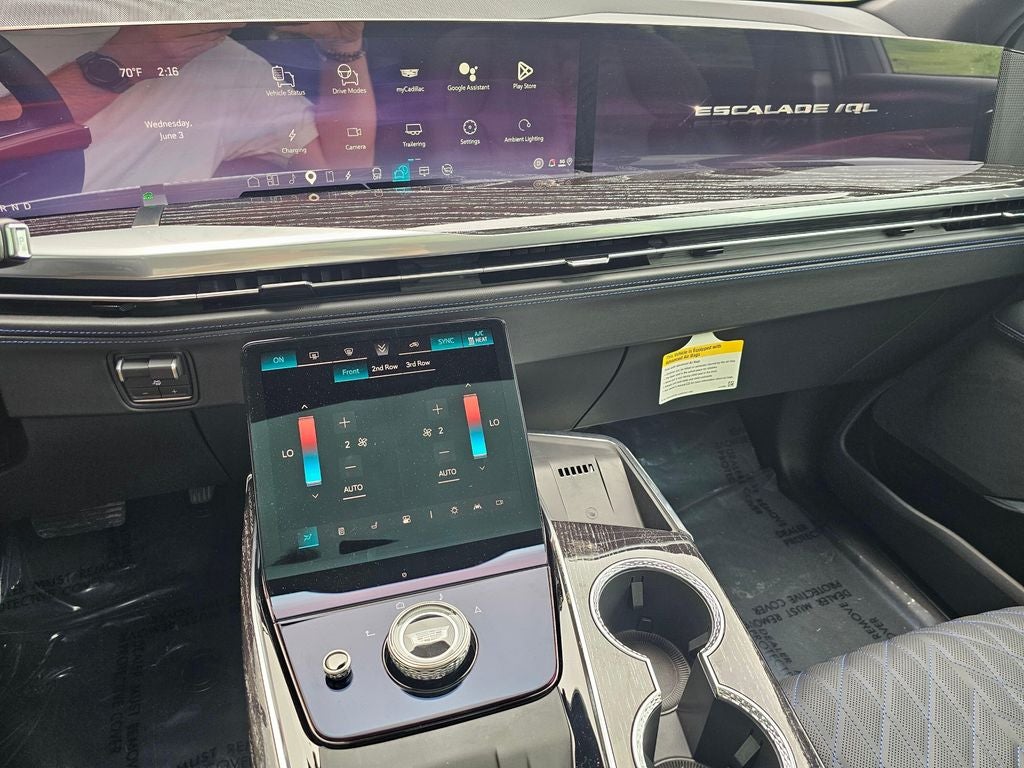 2026 Cadillac ESCALADE IQL Luxury