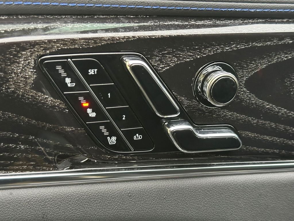 2026 Cadillac ESCALADE IQL Sport