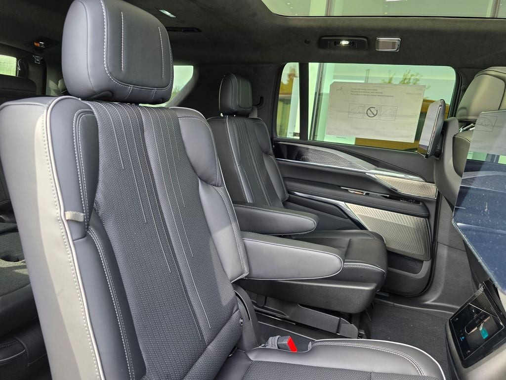 2026 Cadillac ESCALADE IQL Premium Sport