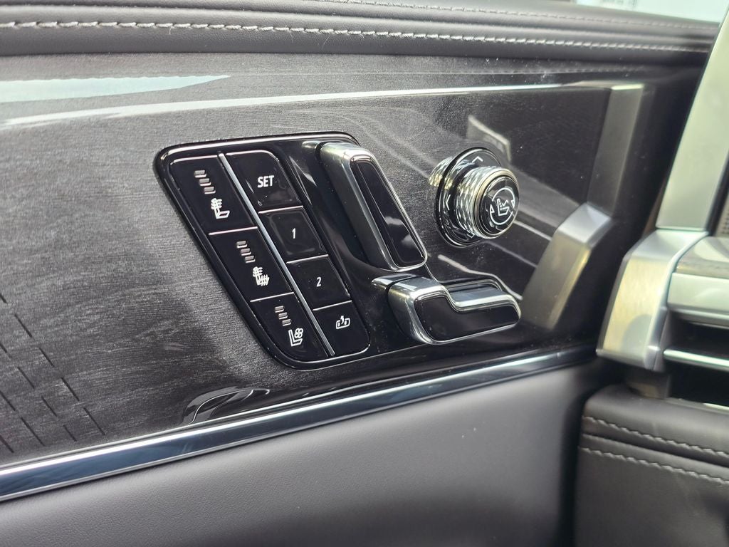 2026 Cadillac ESCALADE IQL Premium Sport