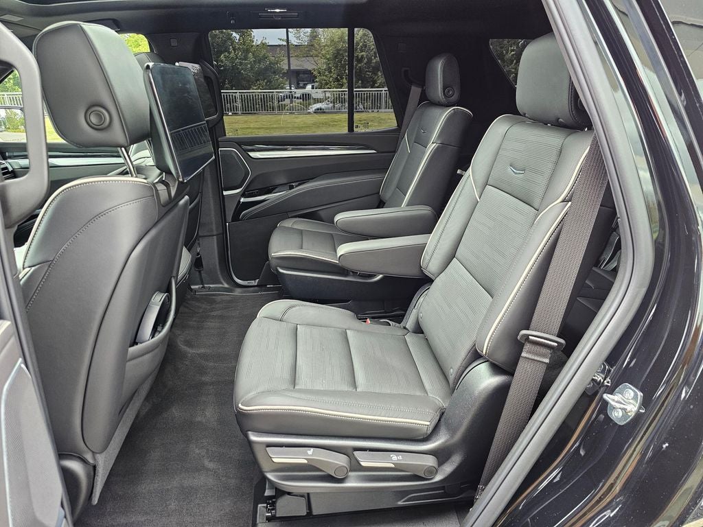 2025 Cadillac Escalade Sport