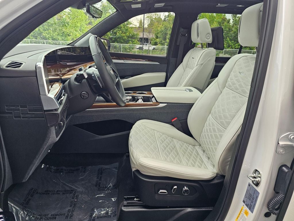 2025 Cadillac Escalade Sport Platinum