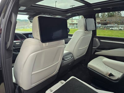 2025 Cadillac Escalade V-Series