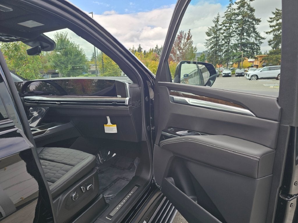 2026 Cadillac Escalade ESV Platinum Edition