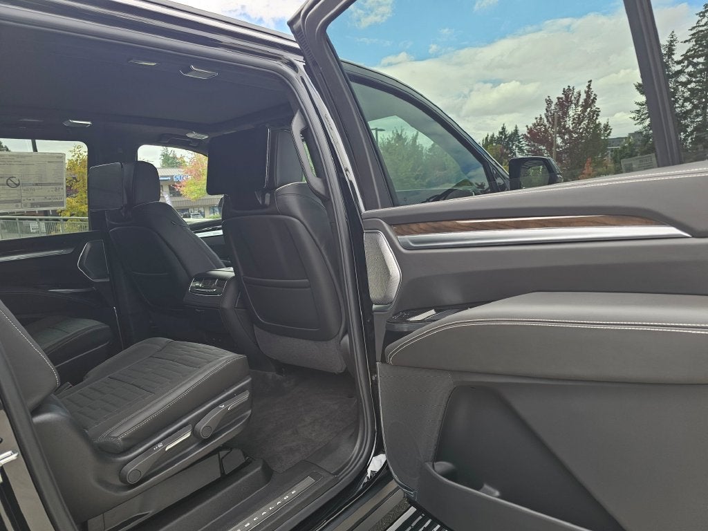 2026 Cadillac Escalade ESV Platinum Edition