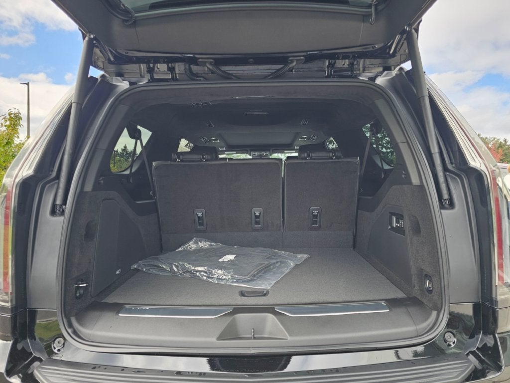 2026 Cadillac Escalade ESV Platinum Edition