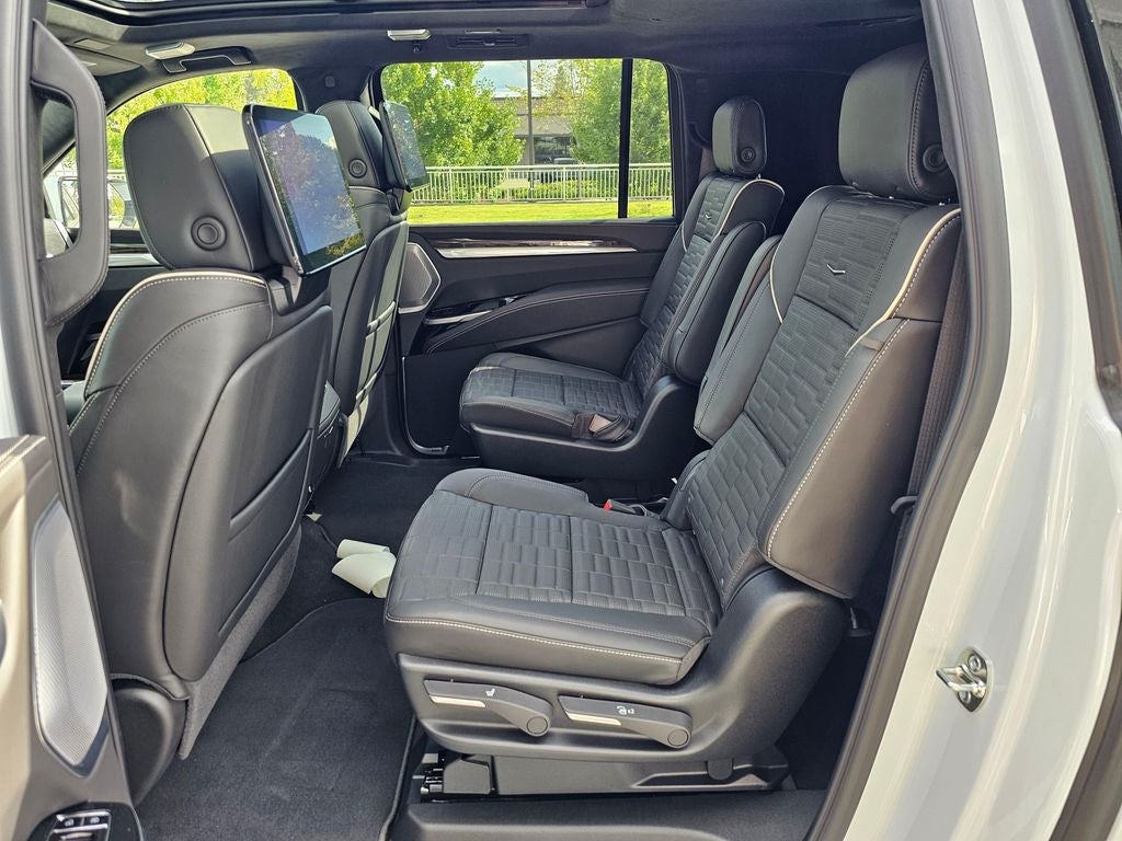 2026 Cadillac Escalade ESV Platinum Edition