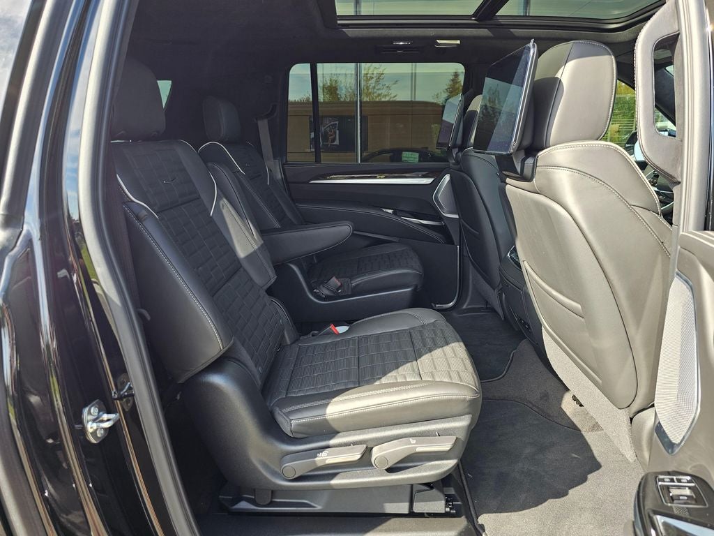 2026 Cadillac Escalade ESV Platinum Edition
