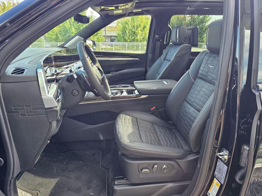 2026 Cadillac Escalade ESV Platinum Edition
