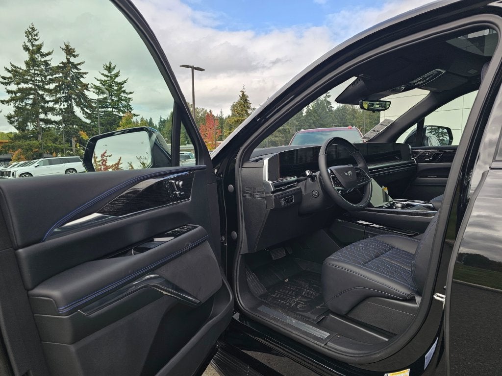 2026 Cadillac ESCALADE IQ Luxury