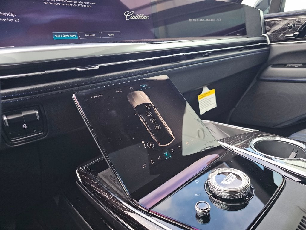 2026 Cadillac ESCALADE IQ Luxury