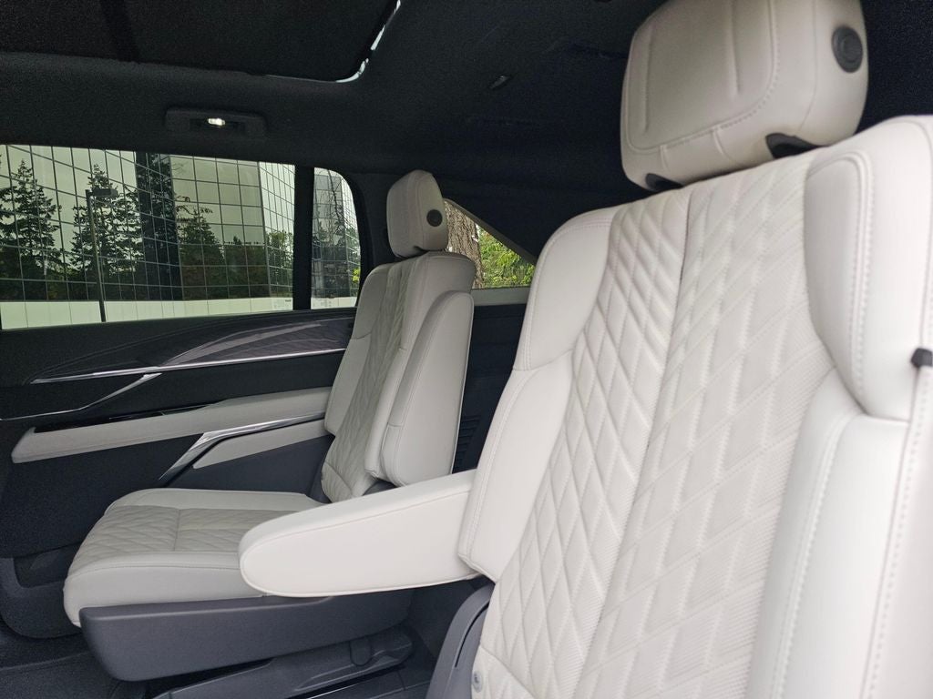 2026 Cadillac ESCALADE IQ Luxury