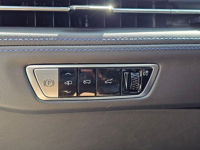 2026 Cadillac ESCALADE IQ Luxury
