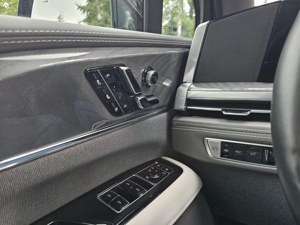2026 Cadillac ESCALADE IQ Sport