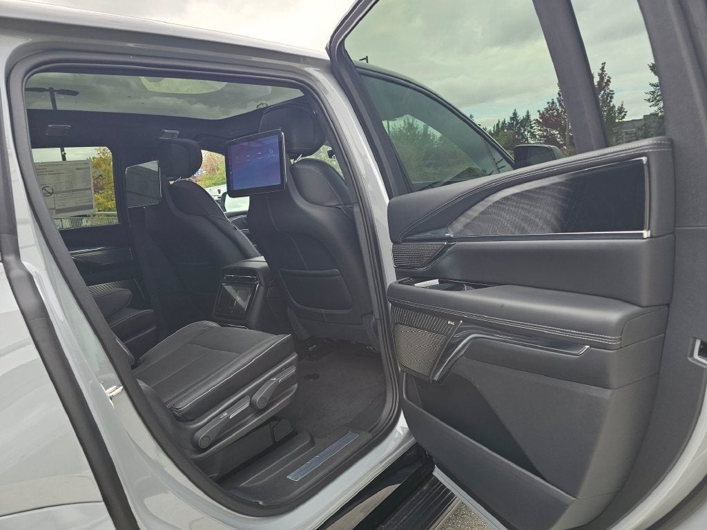 2026 Cadillac ESCALADE IQ Premium Sport