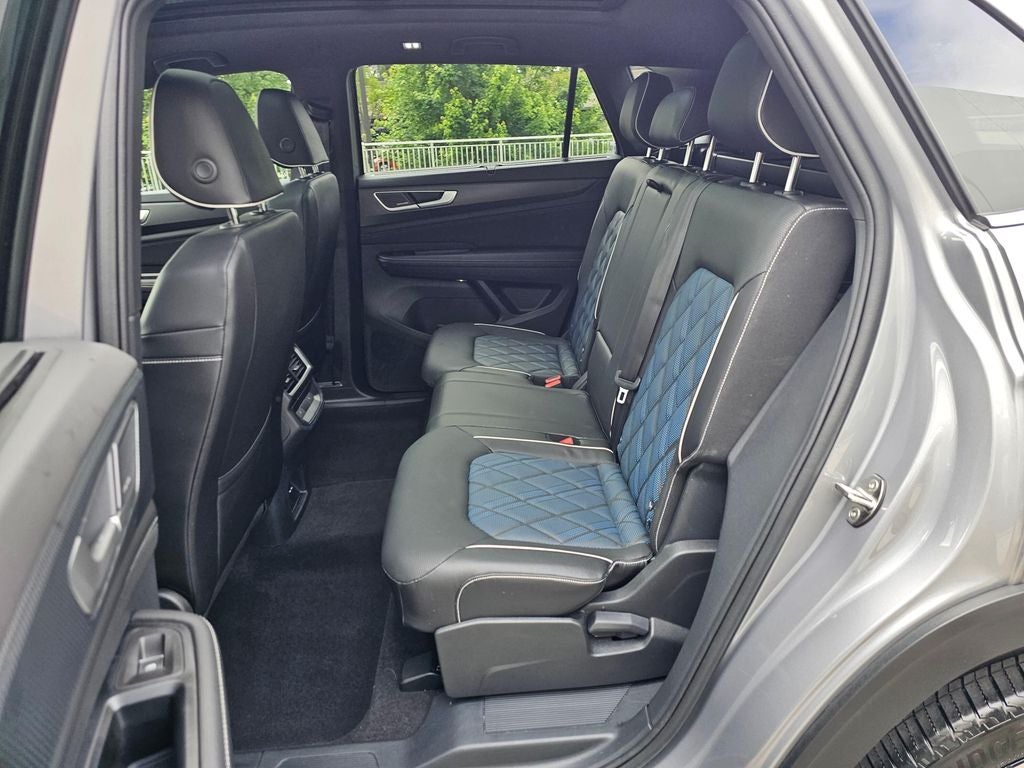 2024 Volkswagen Atlas Cross Sport 2.0T SEL Premium R-Line