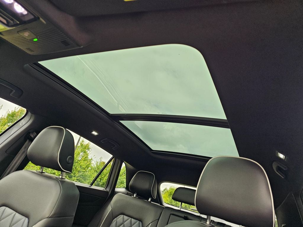 2024 Volkswagen Atlas Cross Sport 2.0T SEL Premium R-Line