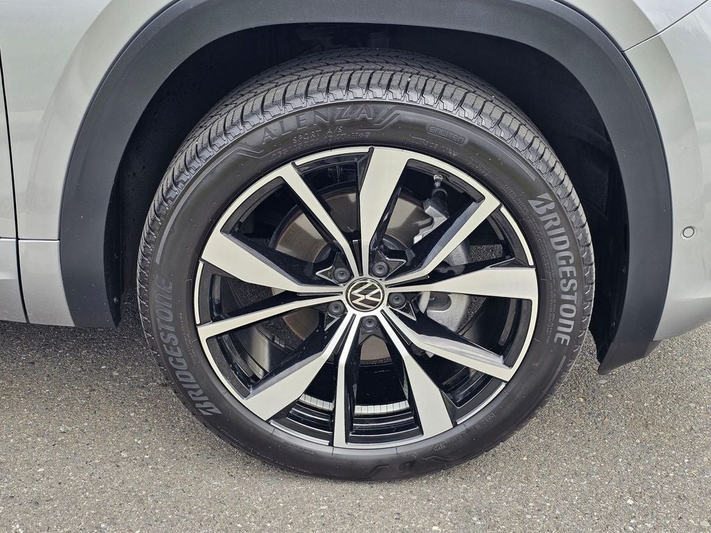 2024 Volkswagen Atlas Cross Sport 2.0T SEL Premium R-Line