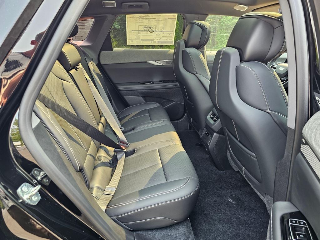 2026 Cadillac OPTIQ Premium Luxury - Photo 12