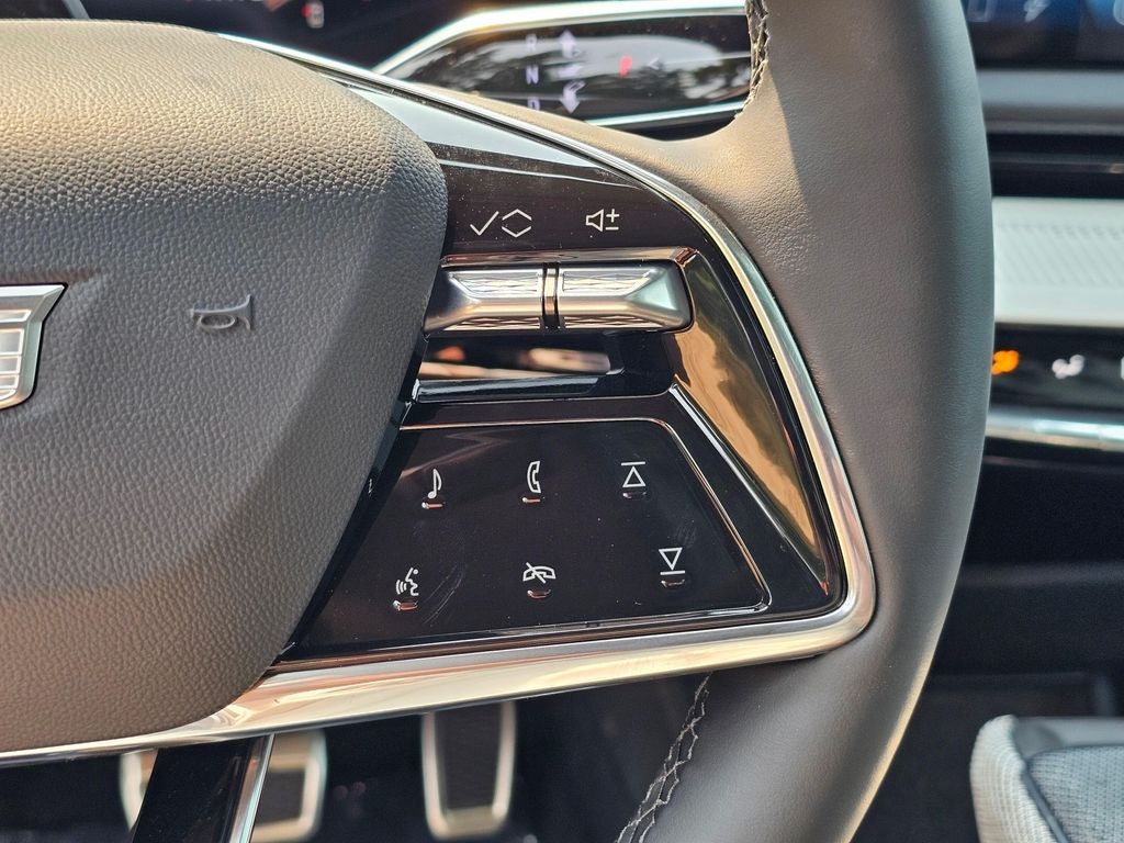 2026 Cadillac OPTIQ Premium Luxury - Photo 25