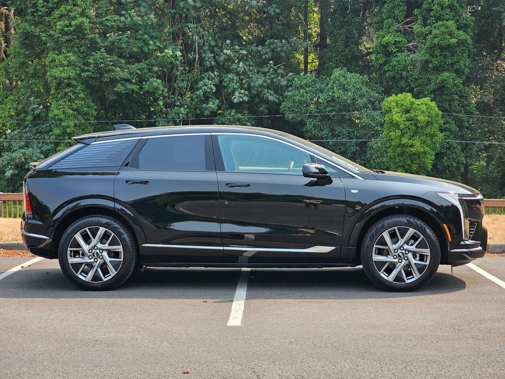 2026 Cadillac OPTIQ Premium Luxury - Photo 6